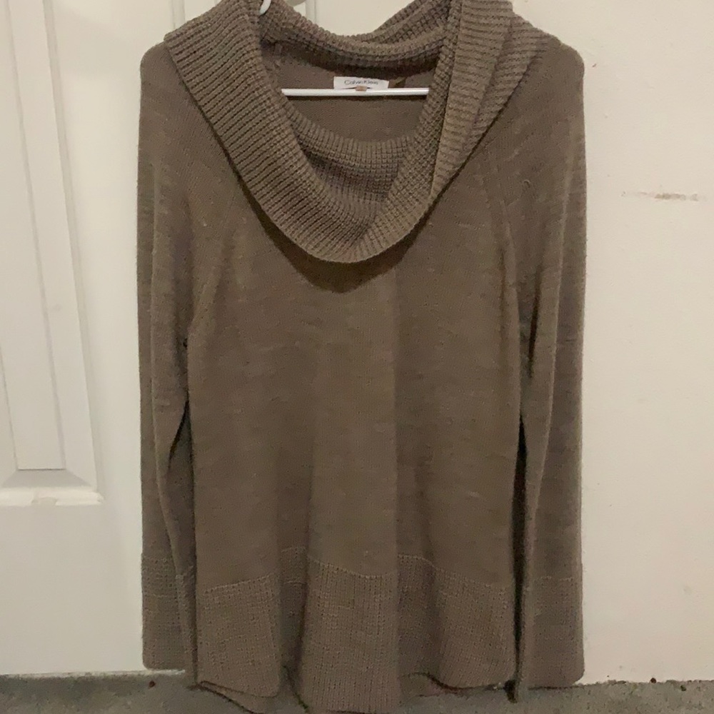 Nice little sweater for the holidays